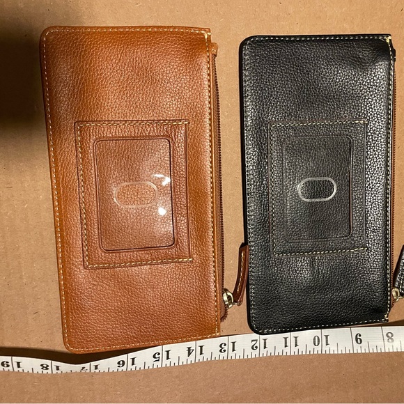 Dooney & Bourke set of 2 wristlets - Picture 2 of 4